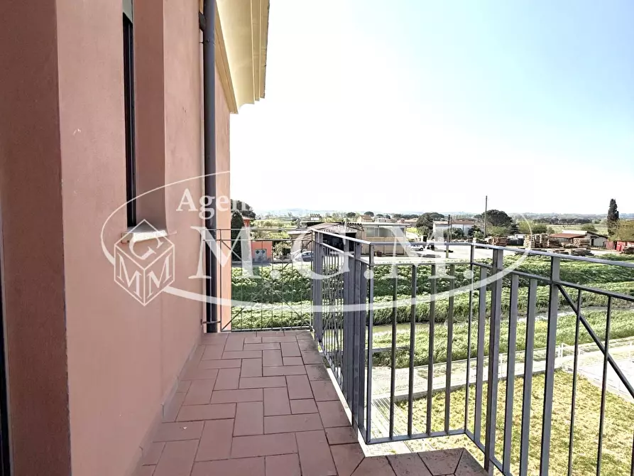 Immagine 13 di Appartamento in vendita  a Santa Maria A Monte