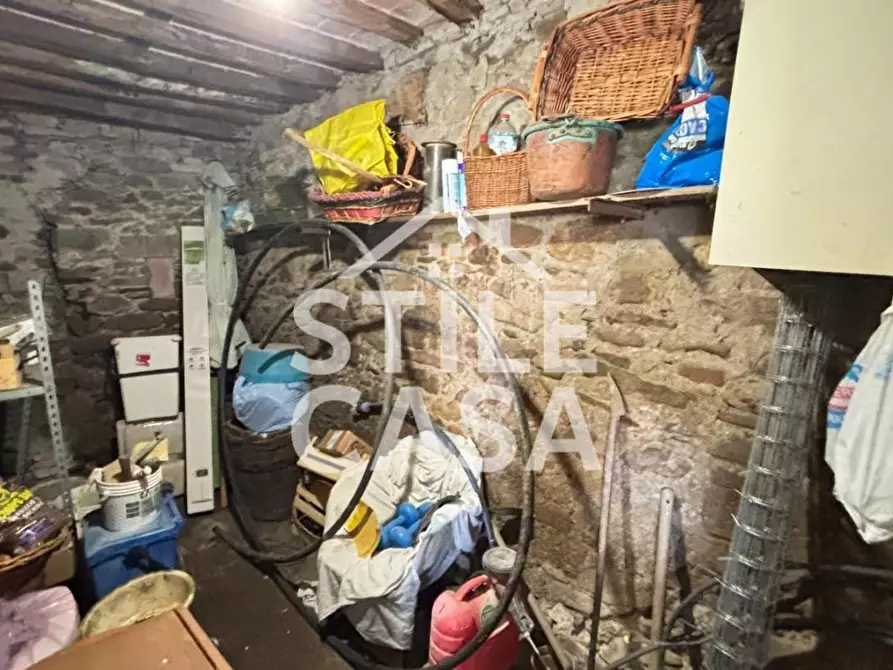 Immagine 6 di Deposito in vendita  a Capannori