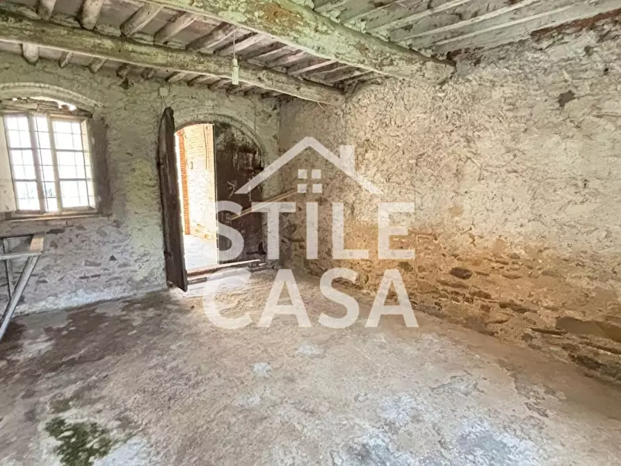 Immagine 14 di Deposito in vendita  a Capannori