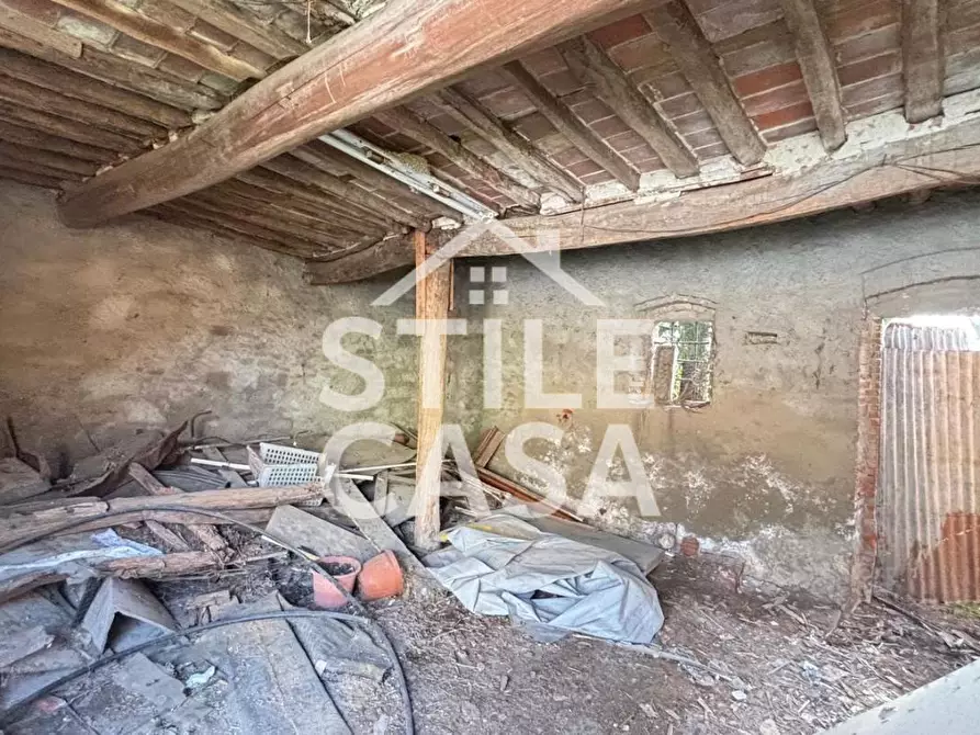 Immagine 3 di Deposito in vendita  a Porcari