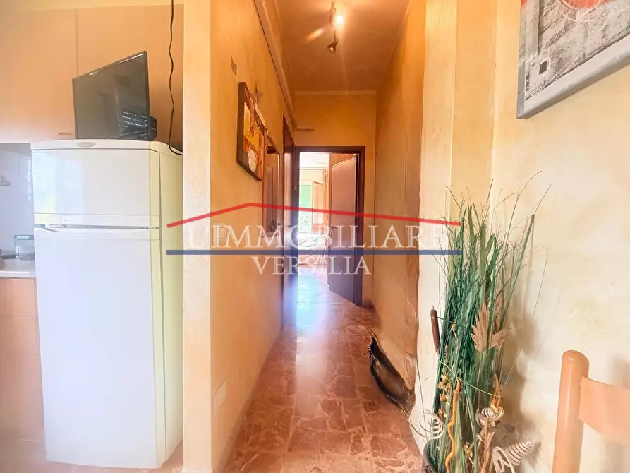 Immagine 3 di Appartamento in vendita  a Massa