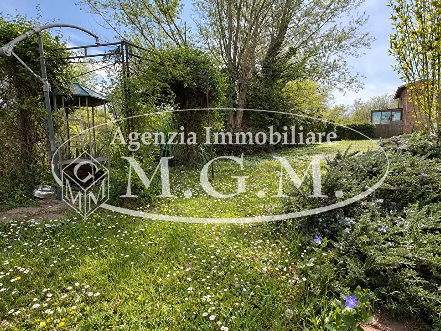 Immagine 29 di Casa semindipendente in vendita  a Pontedera