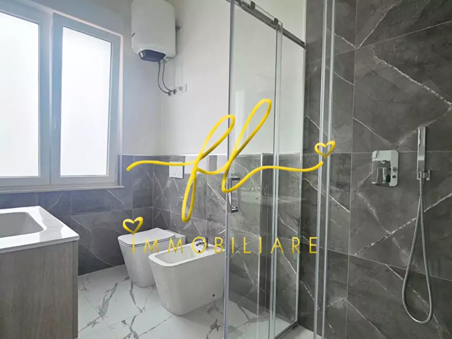 Immagine 14 di Appartamento in vendita  a Rosignano Marittimo