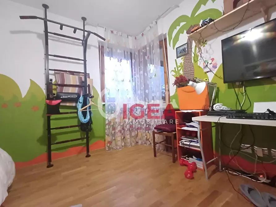 Immagine 16 di Appartamento in vendita  a Siena