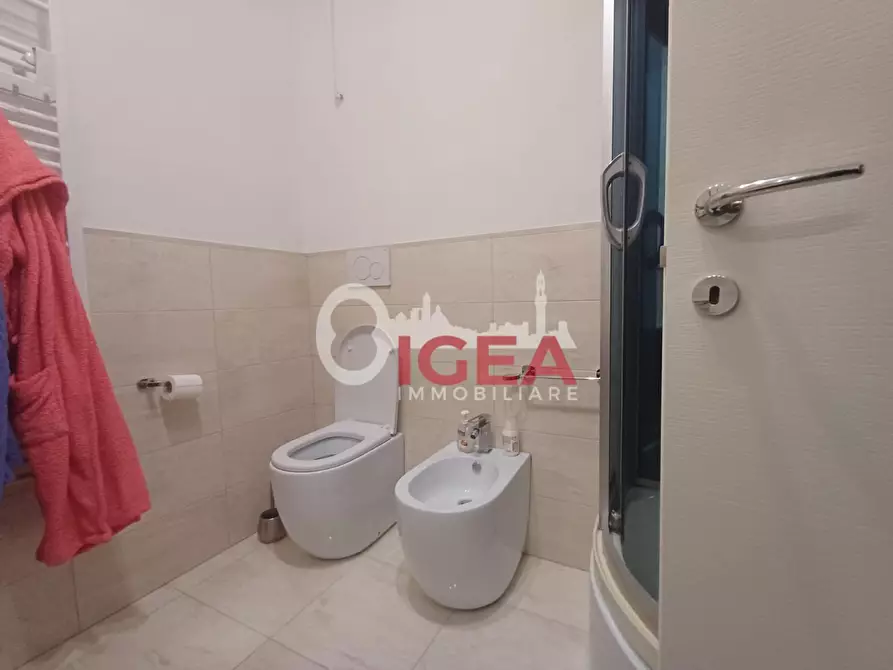 Immagine 27 di Appartamento in vendita  a Siena