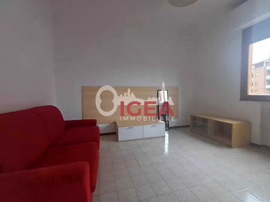 Immagine 9 di Appartamento in vendita  a Siena