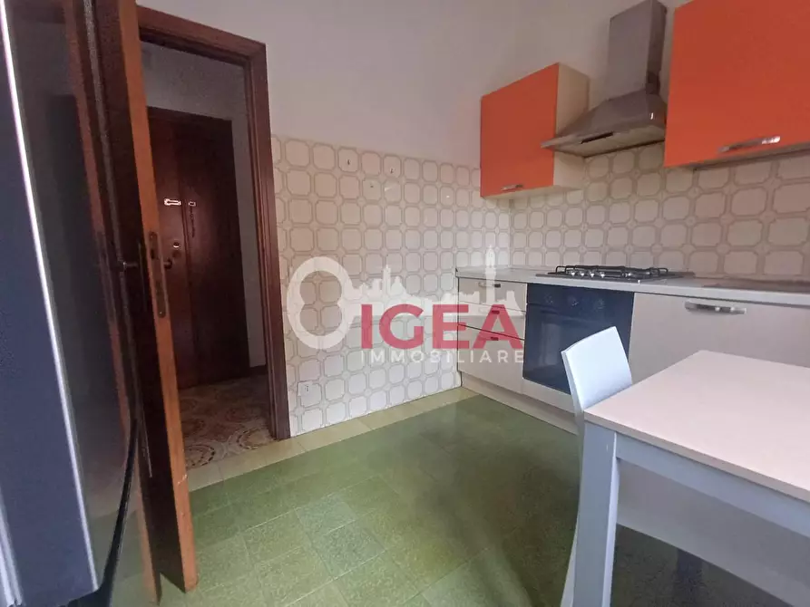 Immagine 2 di Appartamento in vendita  a Siena