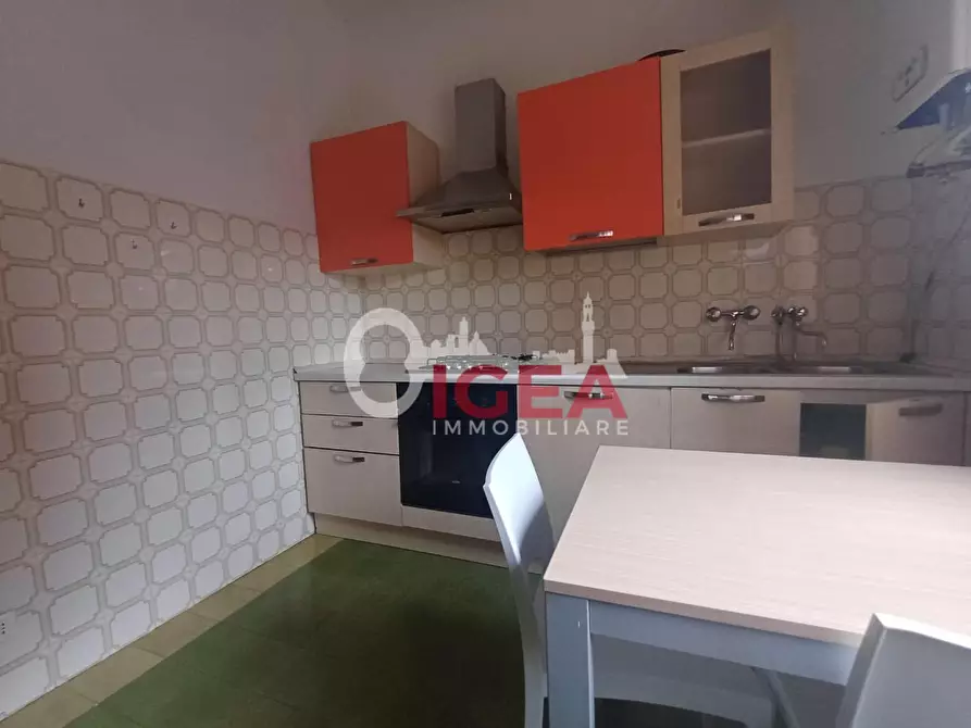 Immagine 4 di Appartamento in vendita  a Siena