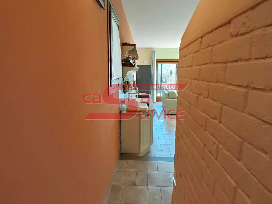 Immagine 15 di Casa indipendente in vendita  a Massa E Cozzile