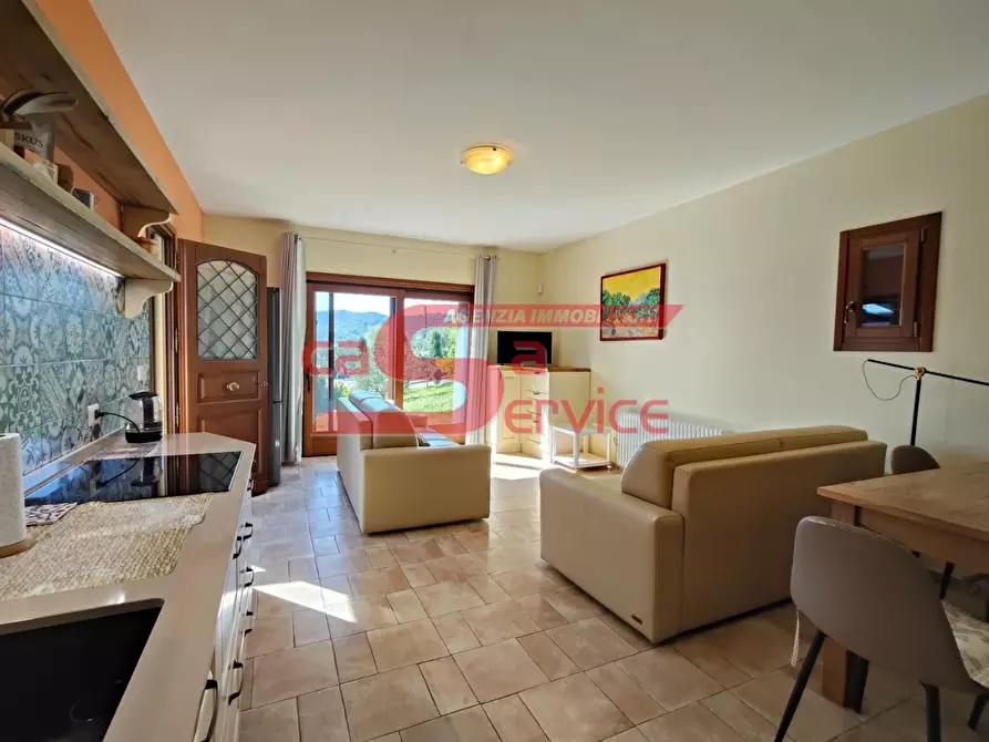 Immagine 7 di Casa indipendente in vendita  a Massa E Cozzile