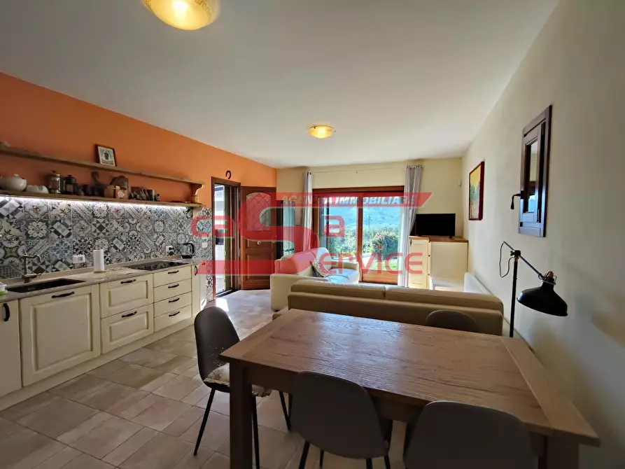 Immagine 12 di Casa indipendente in vendita  a Massa E Cozzile