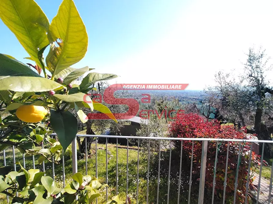 Immagine 5 di Casa indipendente in vendita  a Massa E Cozzile