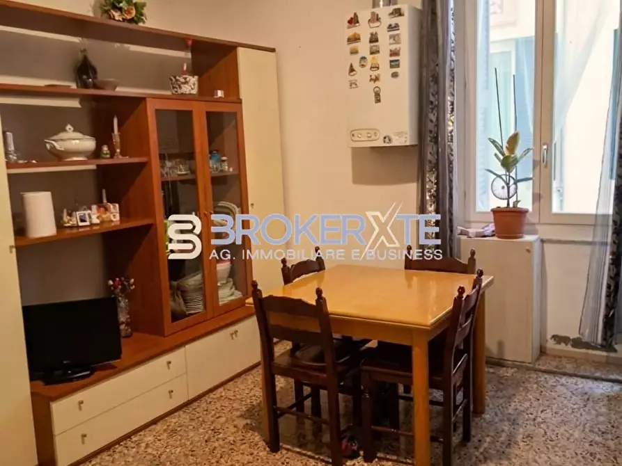Immagine 4 di Appartamento in vendita  a La Spezia
