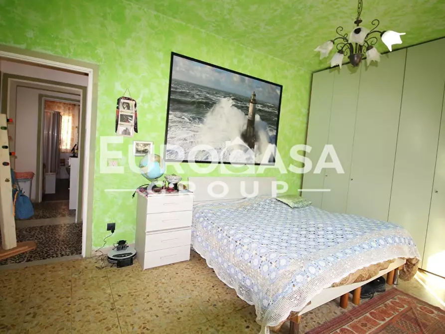 Immagine 20 di Appartamento in vendita  a Lucca