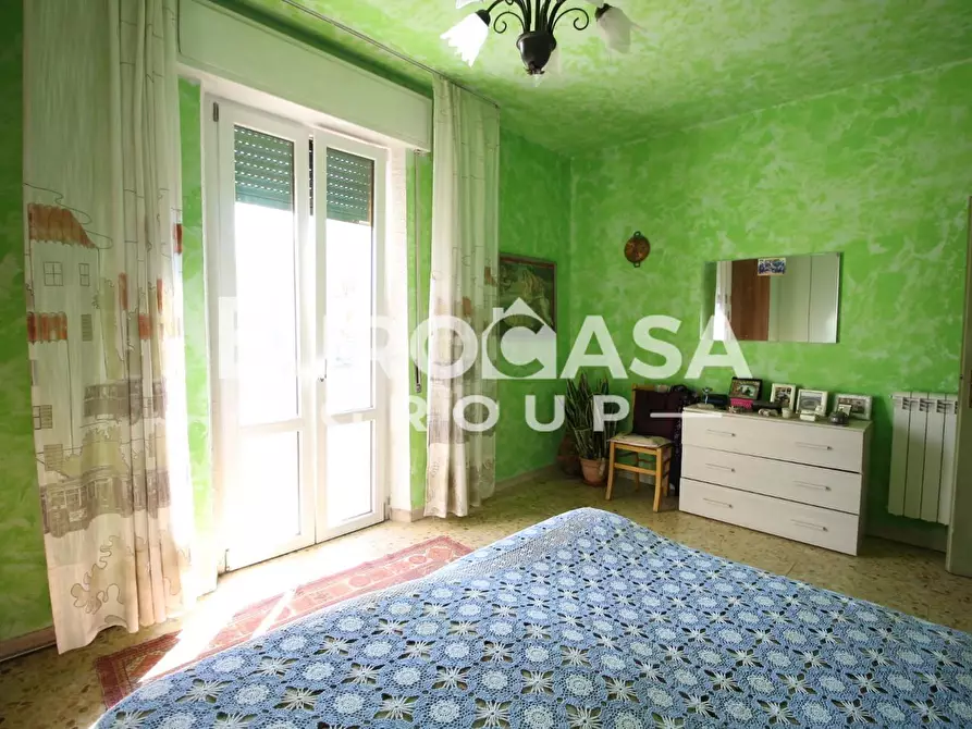 Immagine 23 di Appartamento in vendita  a Lucca