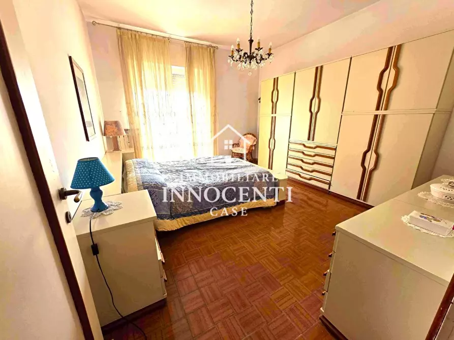 Immagine 14 di Appartamento in vendita  a Massa