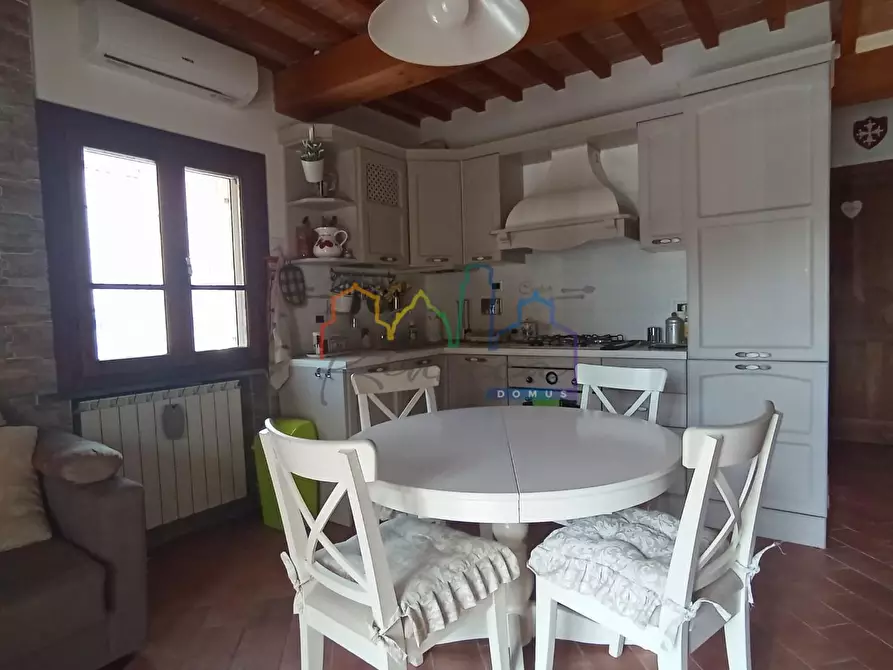 Immagine 8 di Appartamento in vendita  a San Giuliano Terme