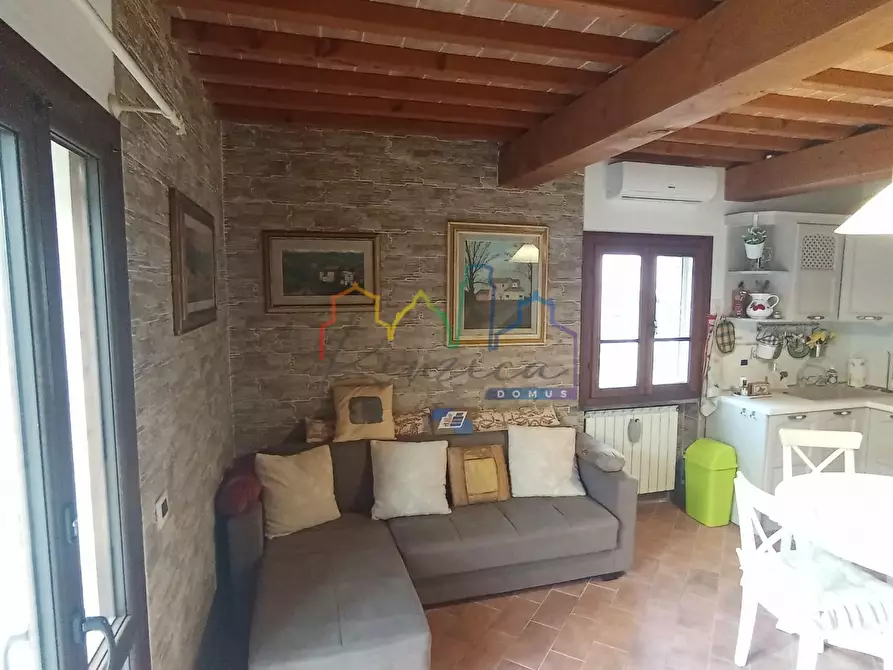 Immagine 2 di Appartamento in vendita  a San Giuliano Terme