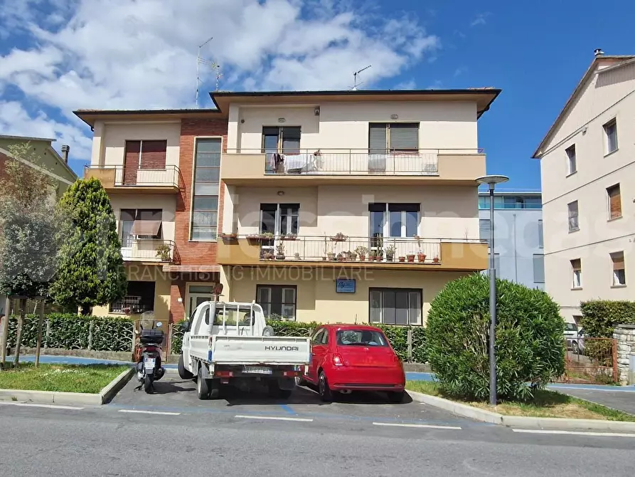 Immagine 1 di Appartamento in vendita  a Pisa