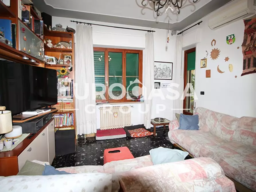 Immagine 1 di Appartamento in vendita  a Lucca