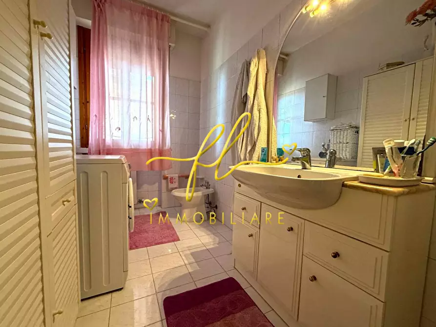 Immagine 14 di Appartamento in vendita  a Cecina