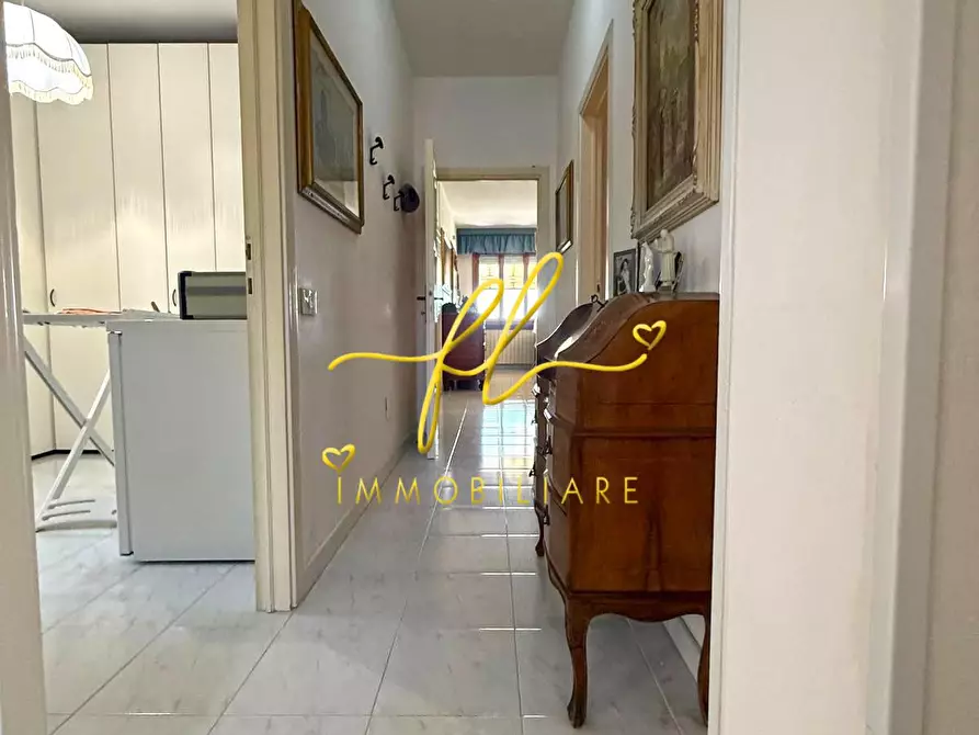 Immagine 12 di Appartamento in vendita  a Cecina