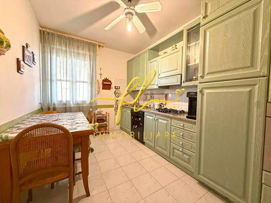 Immagine 10 di Appartamento in vendita  a Cecina