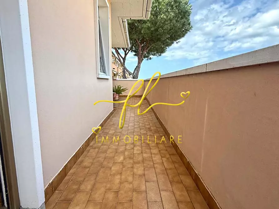 Immagine 20 di Appartamento in vendita  a Cecina