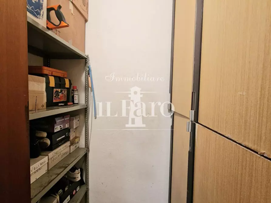 Immagine 13 di Appartamento in vendita  a Firenze