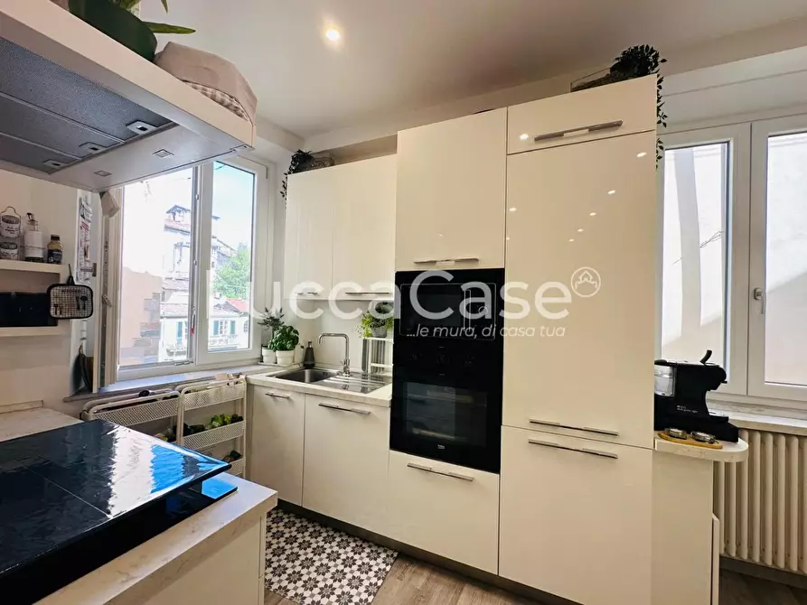 Immagine 7 di Appartamento in vendita  a Lucca