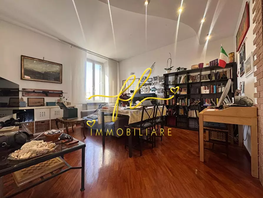 Immagine 5 di Appartamento in vendita  a Livorno