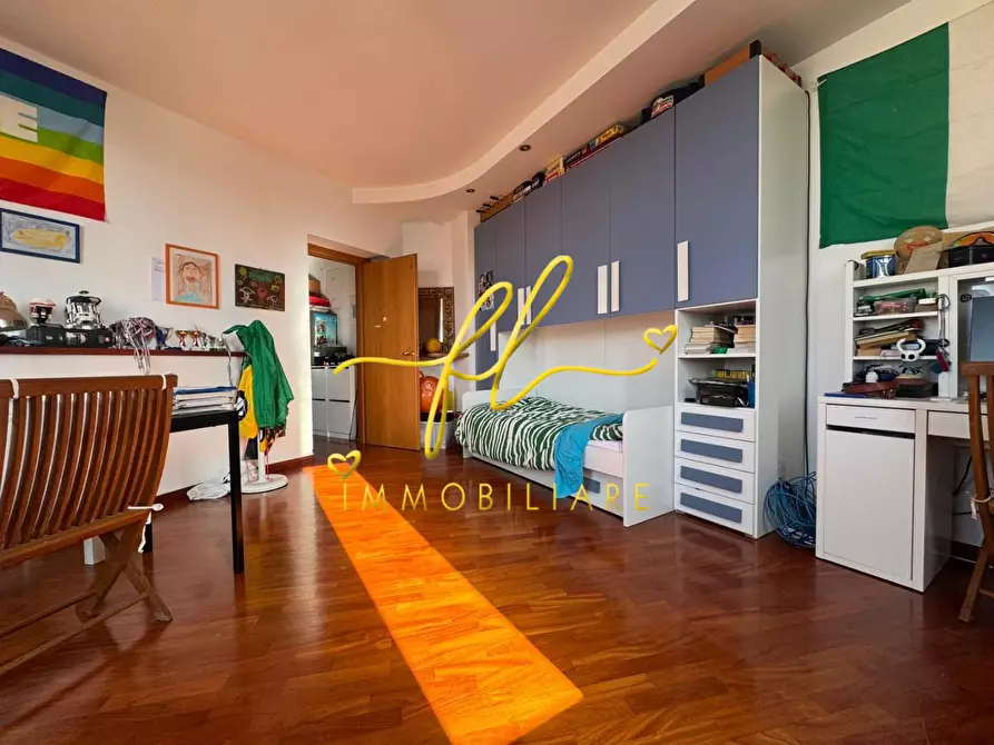 Immagine 15 di Appartamento in vendita  a Livorno