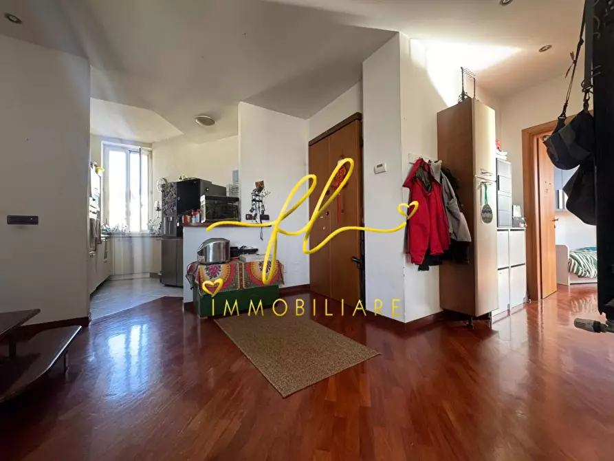 Immagine 9 di Appartamento in vendita  a Livorno