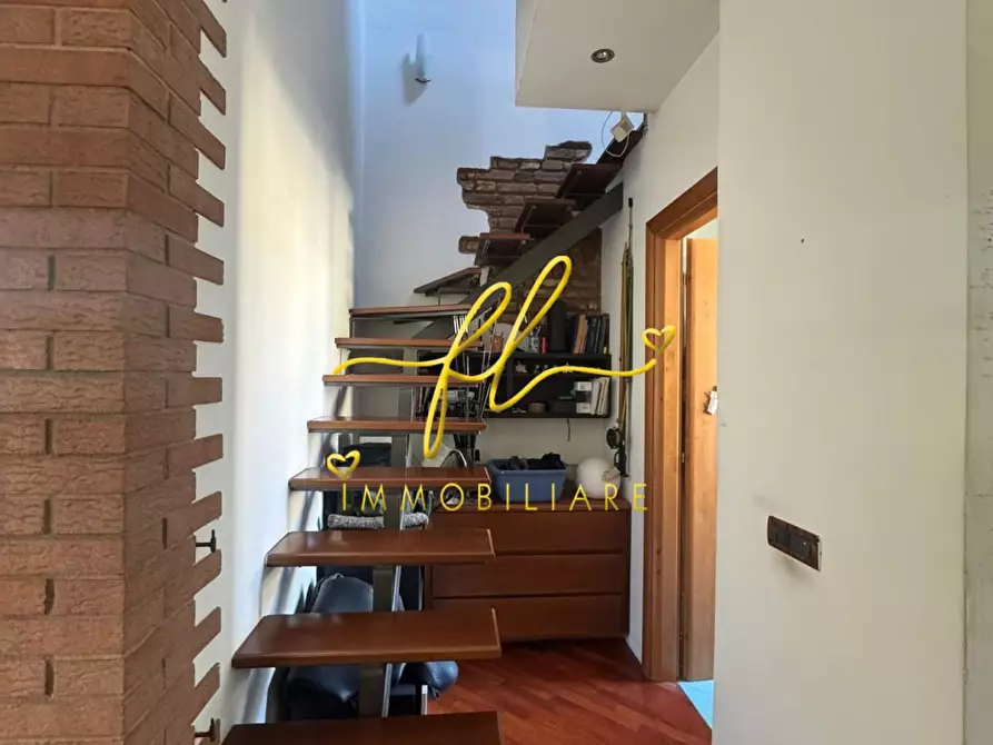 Immagine 11 di Appartamento in vendita  a Livorno