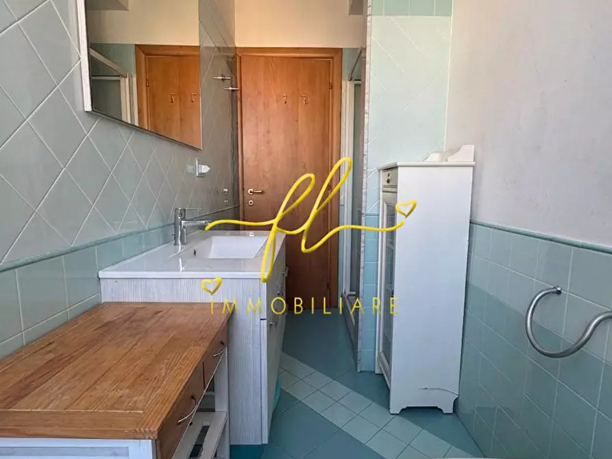 Immagine 19 di Appartamento in vendita  a Livorno