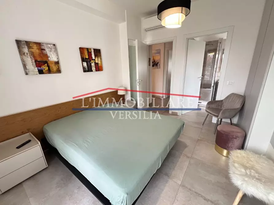 Immagine 40 di Appartamento in vendita  a Montignoso