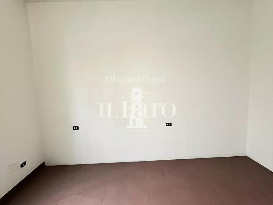 Immagine 7 di Appartamento in vendita  a Campi Bisenzio