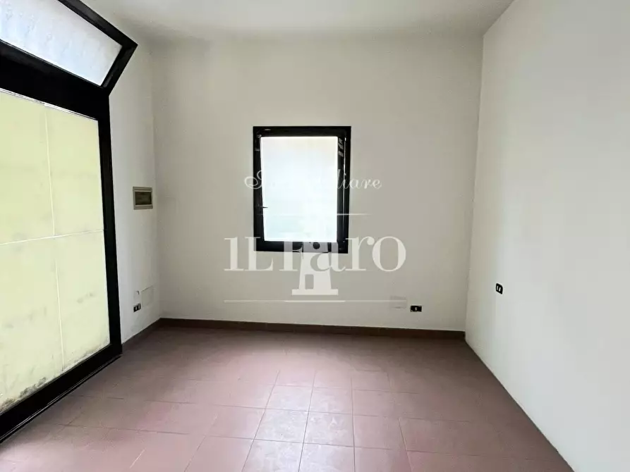 Immagine 8 di Appartamento in vendita  a Campi Bisenzio