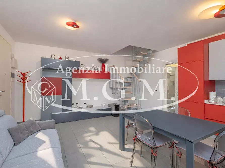 Immagine 9 di Casa bifamiliare in vendita  a Calcinaia