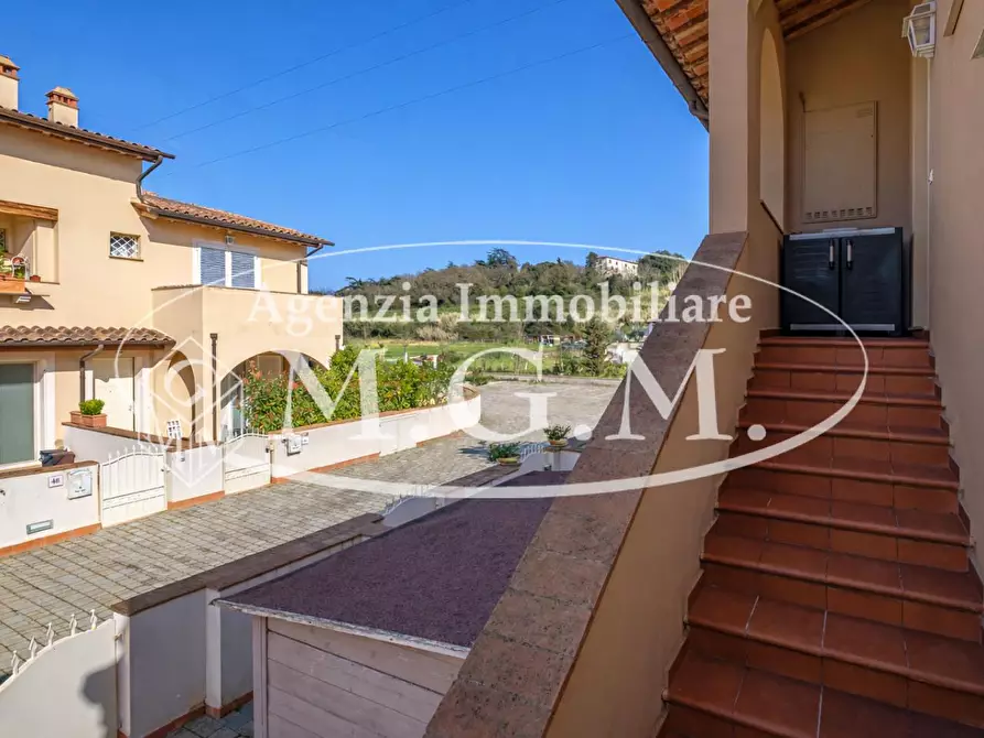 Immagine 4 di Casa bifamiliare in vendita  a Calcinaia