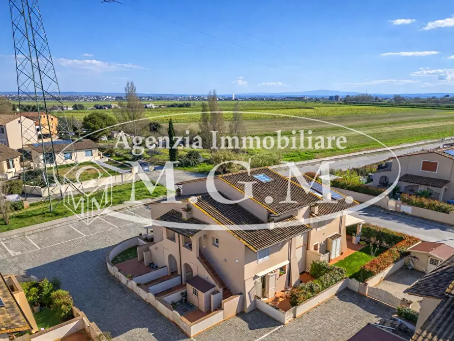 Immagine 18 di Casa bifamiliare in vendita  a Calcinaia