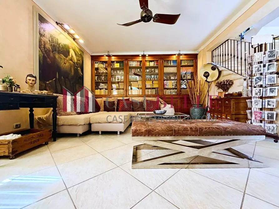 Immagine 5 di Villa in affitto  a Pietrasanta