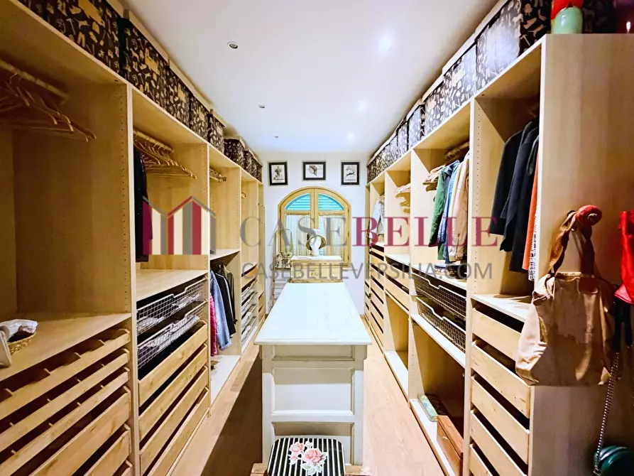 Immagine 43 di Villa in affitto  a Pietrasanta