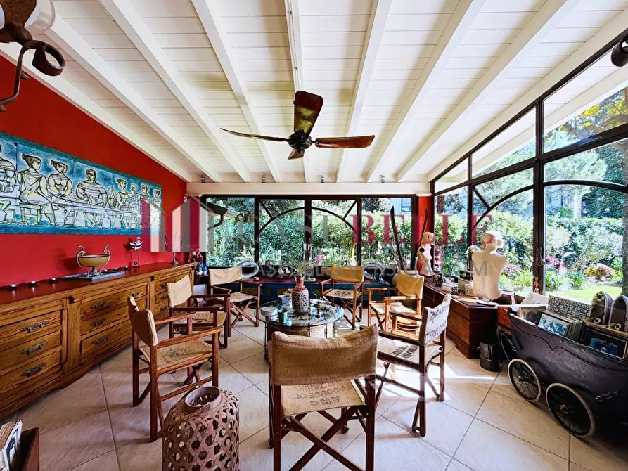 Immagine 11 di Villa in affitto  a Pietrasanta