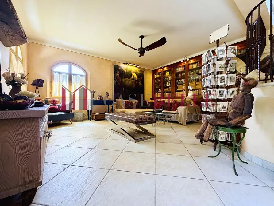 Immagine 4 di Villa in affitto  a Pietrasanta