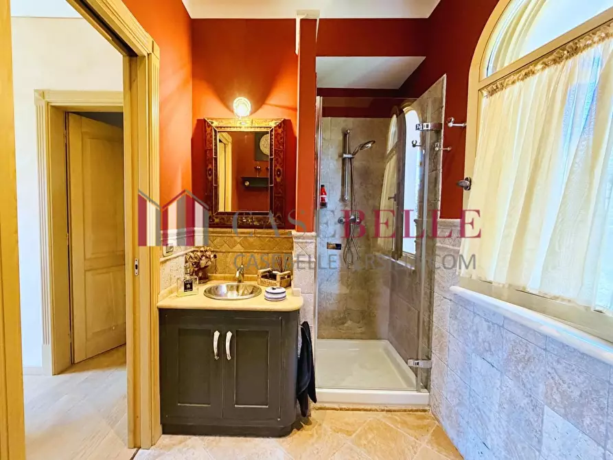 Immagine 39 di Villa in affitto  a Pietrasanta