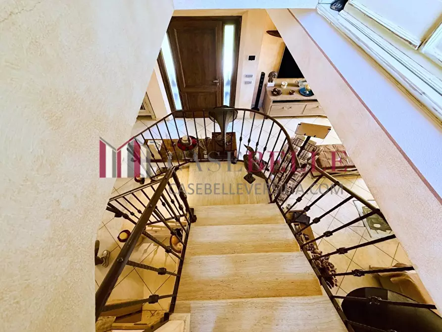 Immagine 45 di Villa in affitto  a Pietrasanta