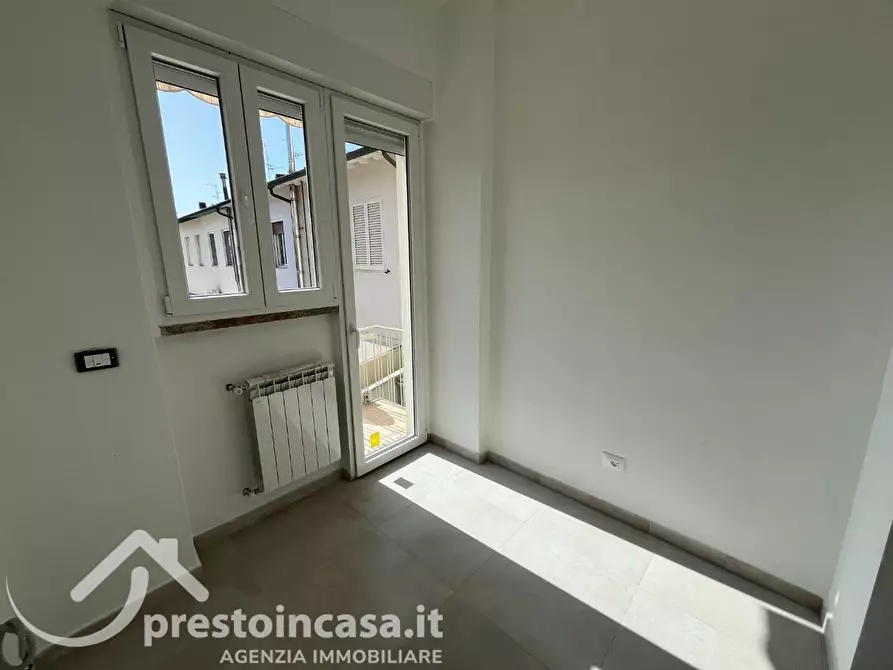Immagine 7 di Appartamento in vendita  a Viareggio