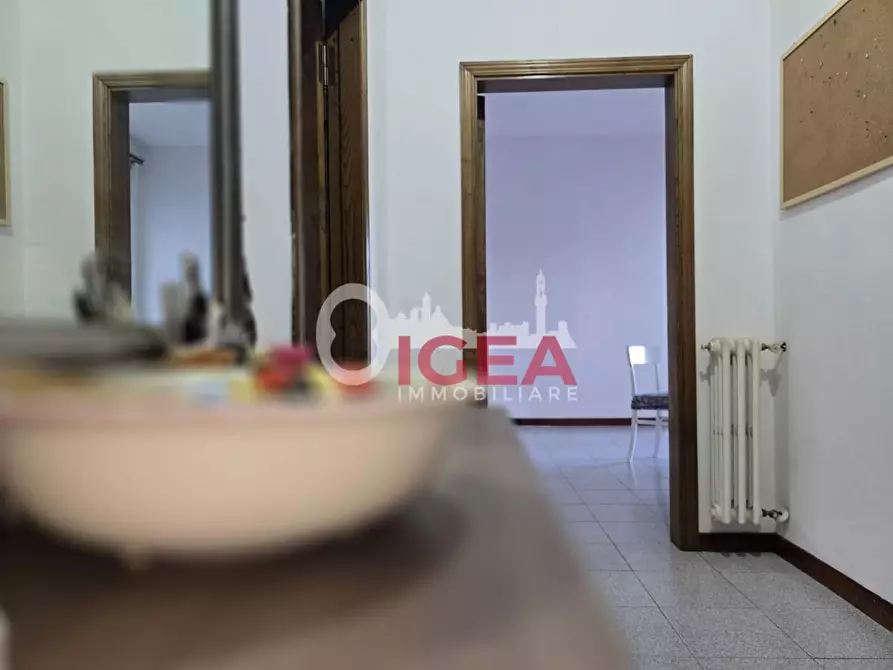 Immagine 18 di Appartamento in vendita  a Siena