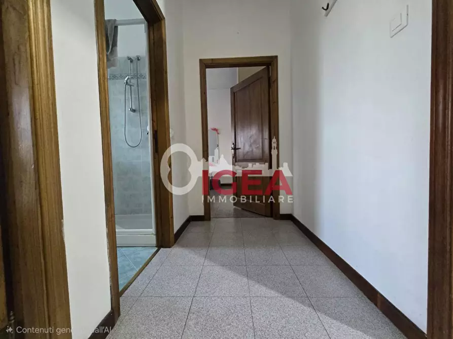 Immagine 22 di Appartamento in vendita  a Siena